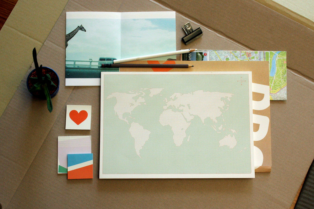 Paperways A4 Desk Notepad 04 World Map Lifestyle Photo 01
