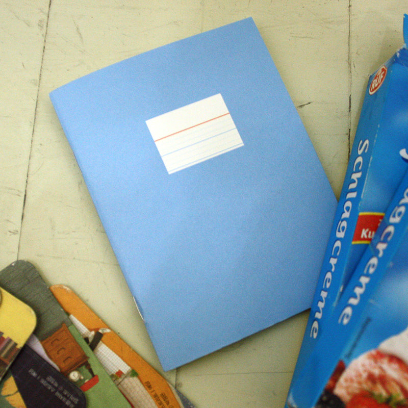 Paperways Mini Note 07 Cornflower Blue Lifestyle Photo